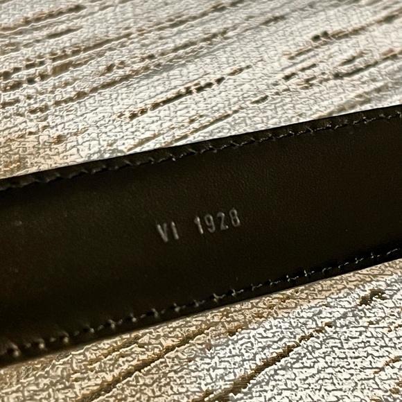 Louis vuitton belt in excellent condition - Picture 8 of 16